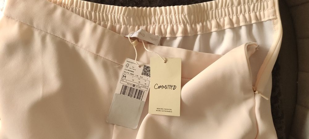 Панталони MANGO (М-L) с етикет 2 броя