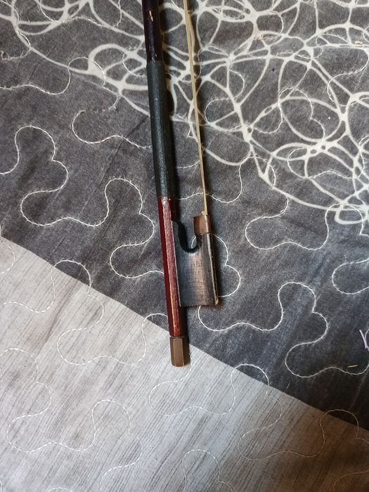 Продам смычок для скрипки