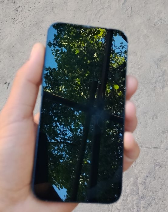 iPhone 13 holati yaxshi