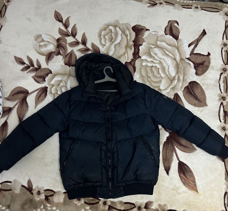 Продам б/у куртки