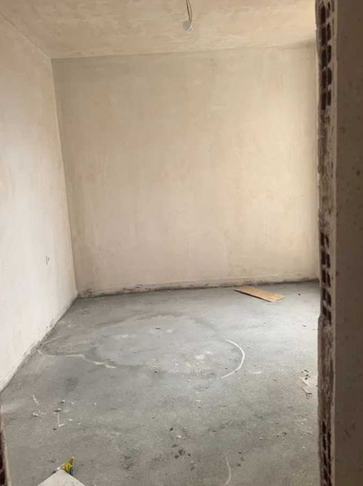 Продава се Тристаен апартамент в Пловдив, Тракия - 101 кв.м за 743 €/кв.м - Снимка #2