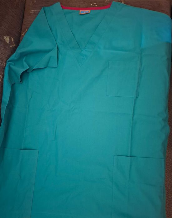 Нов комплект мед. дрехи туника и панталон