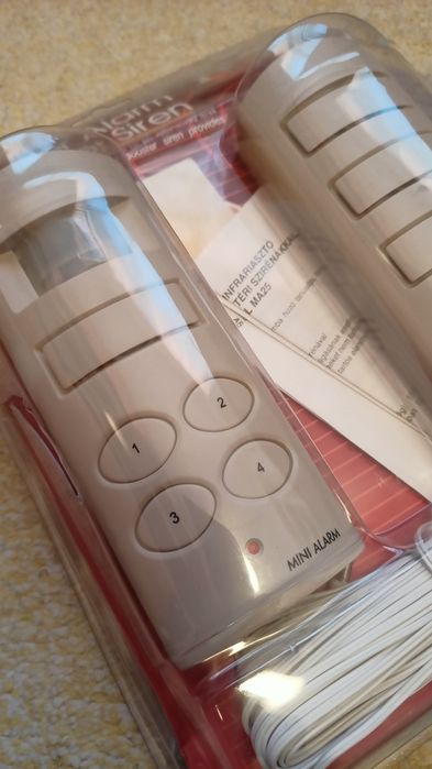 Alarmă de apartament cu baterii