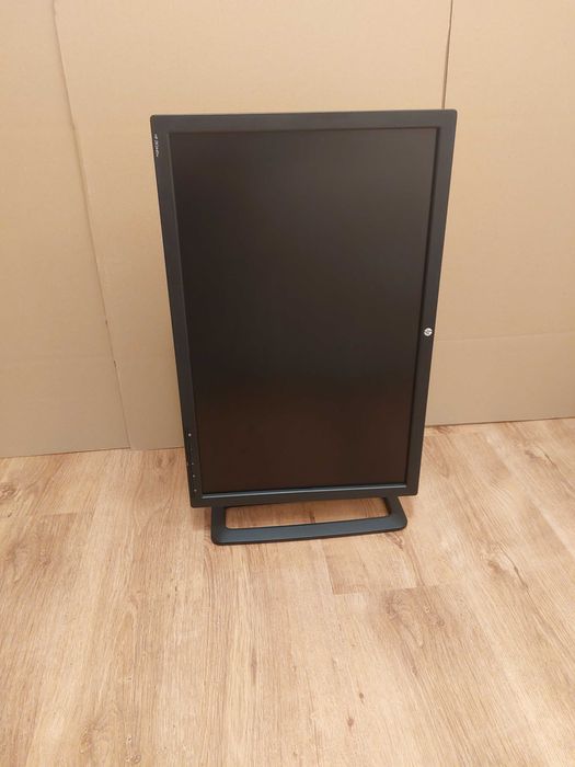 Monitor HP ZR2440W, 24 inch, 1920 x 1200, IPS, HDMI DisplayPort, suport ajustabil