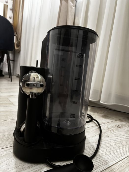 Espressor Studio Casa Barista latte