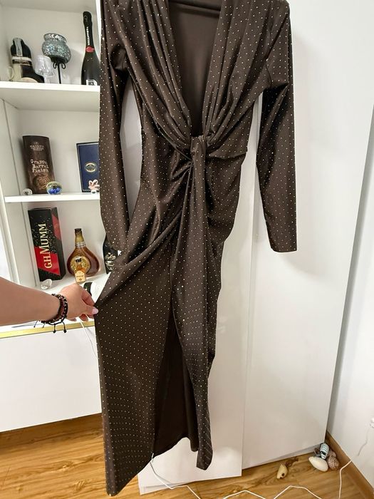 Rochie maro cu pietricele