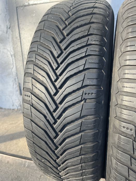 2 бр. всесезонни гуми 195/65/15 Michelin 4,6 mm DOT 0822