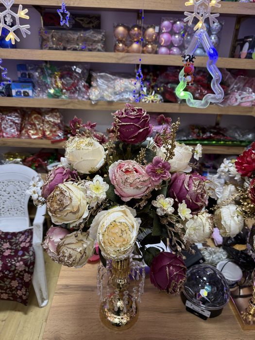 Gul ,suniy, stol bezagi