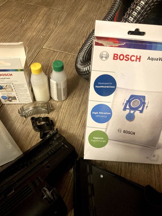 Aspirator profesional cu spalare Bosch BWD421PRO, Filtru Hepa, ca NOU