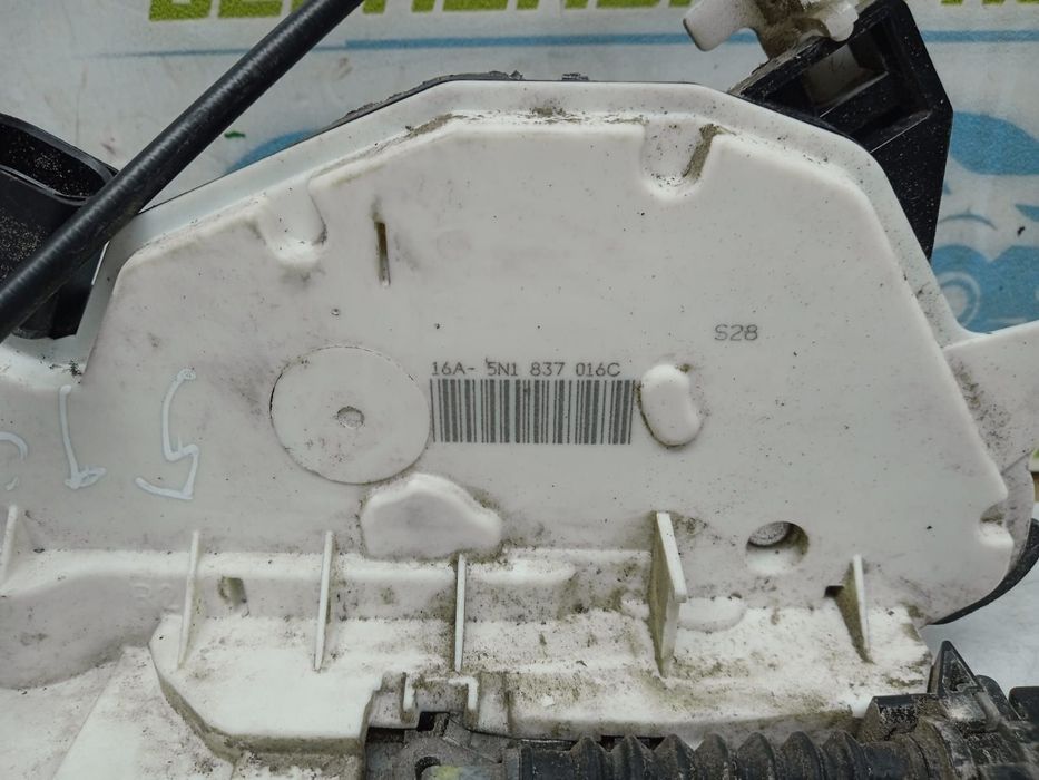 Broasca dreapta fata 5n1837016c Volkswagen VW Tiguan 1 5N [2007 - 201