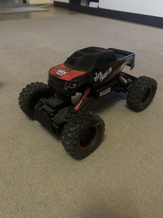 Masina off road mare