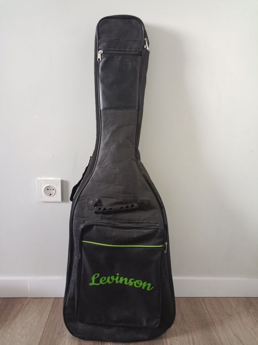 Электро гитара с полным комплектом