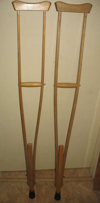 Костыли деревянные