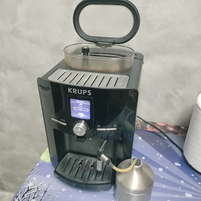 Espressor Krups model EA 8250