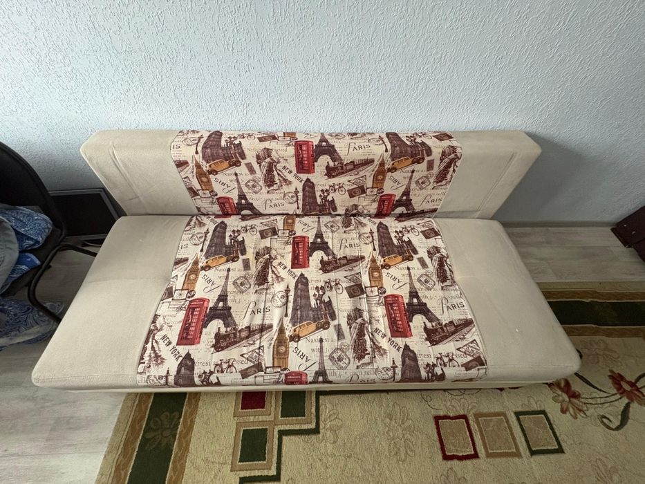 Диван видвижной б/у