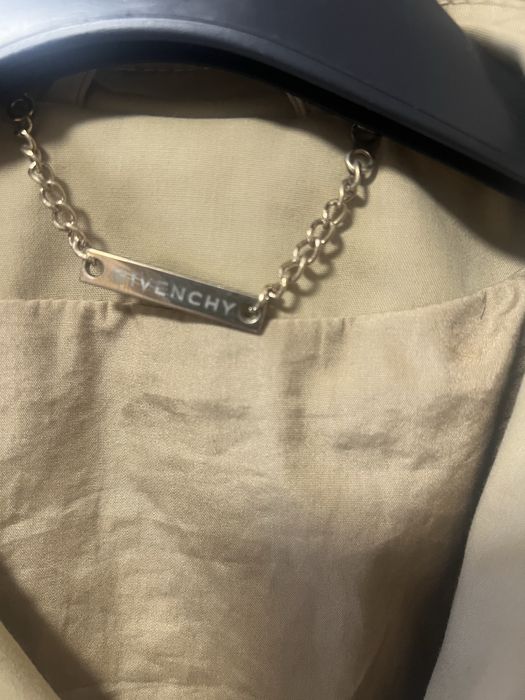 Givenchi перелина