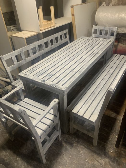 Баварски маси и пейки