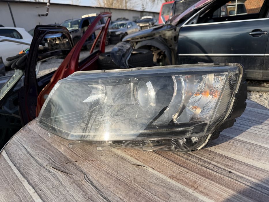 Фар Skoda Octavia