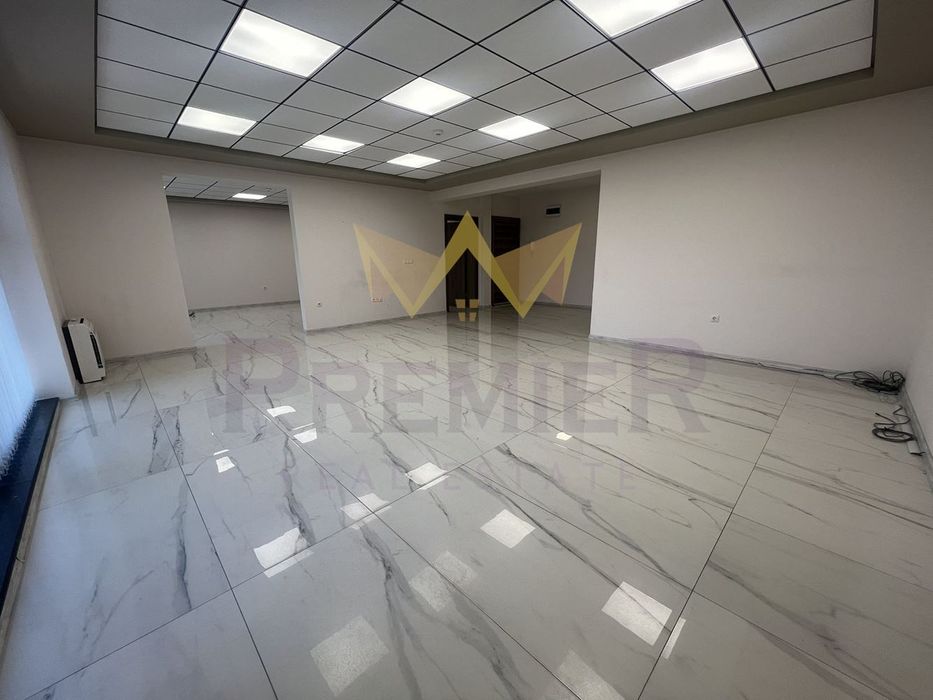 Дава се под наем Офис в Варна, Център - 120 кв.м за 816 € - Снимка #3