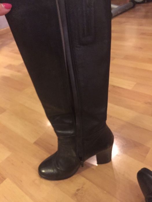 Елегантни Carmens Ботуши