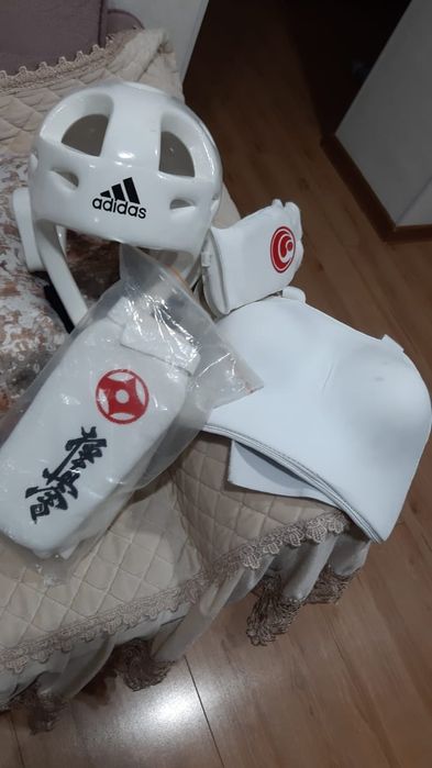 Каратэге арналған форма, кимано