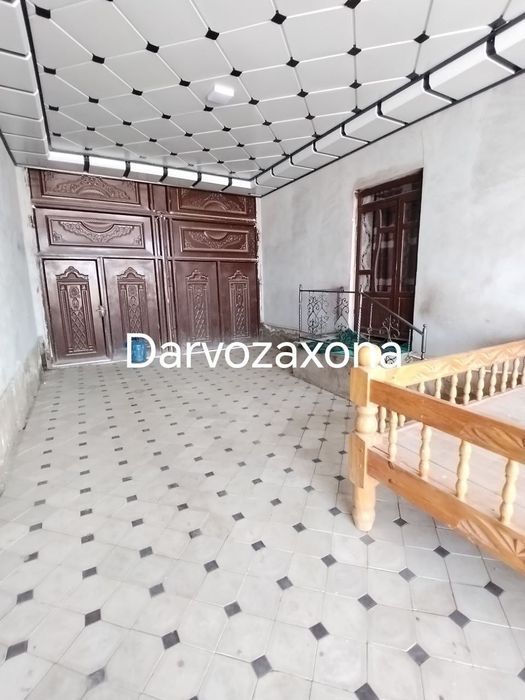 Ховли сотилади...