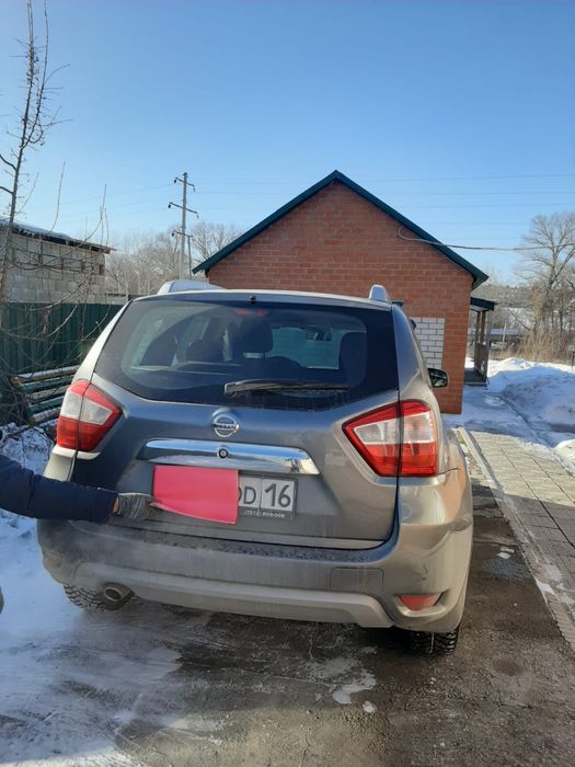 Автомобиль Nissan Tirrano