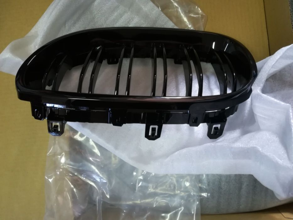 Grile duble BMW E60/E61 Duble negru lucios M5 Design