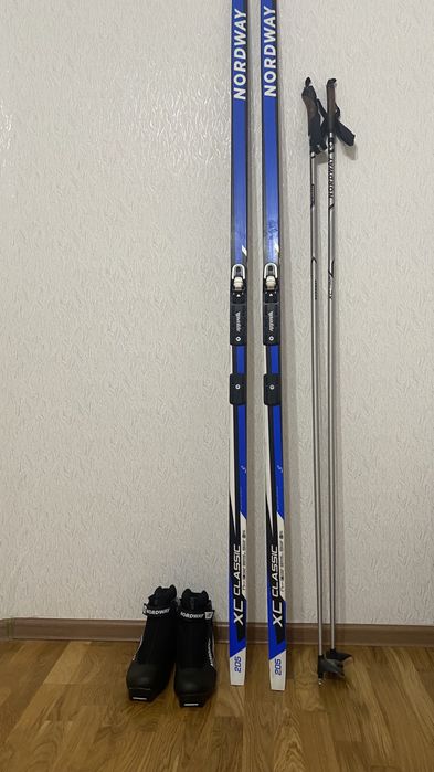 Лыжи продаются новый город Астана