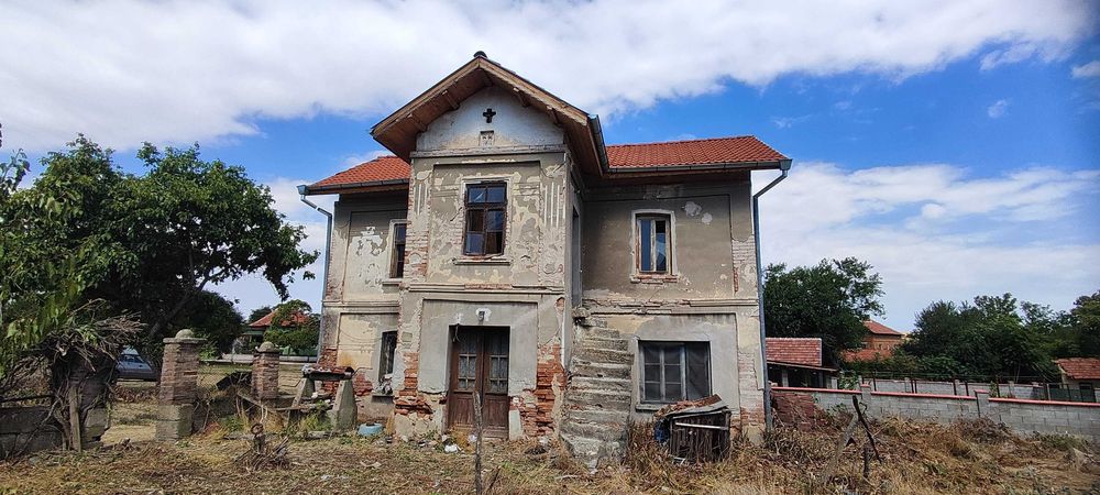 Стара къща за ремонт