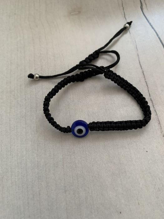 Браслет оберег на руку