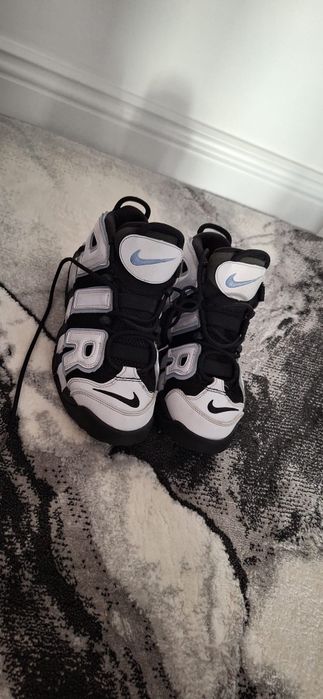 Papuci nike noi nouti