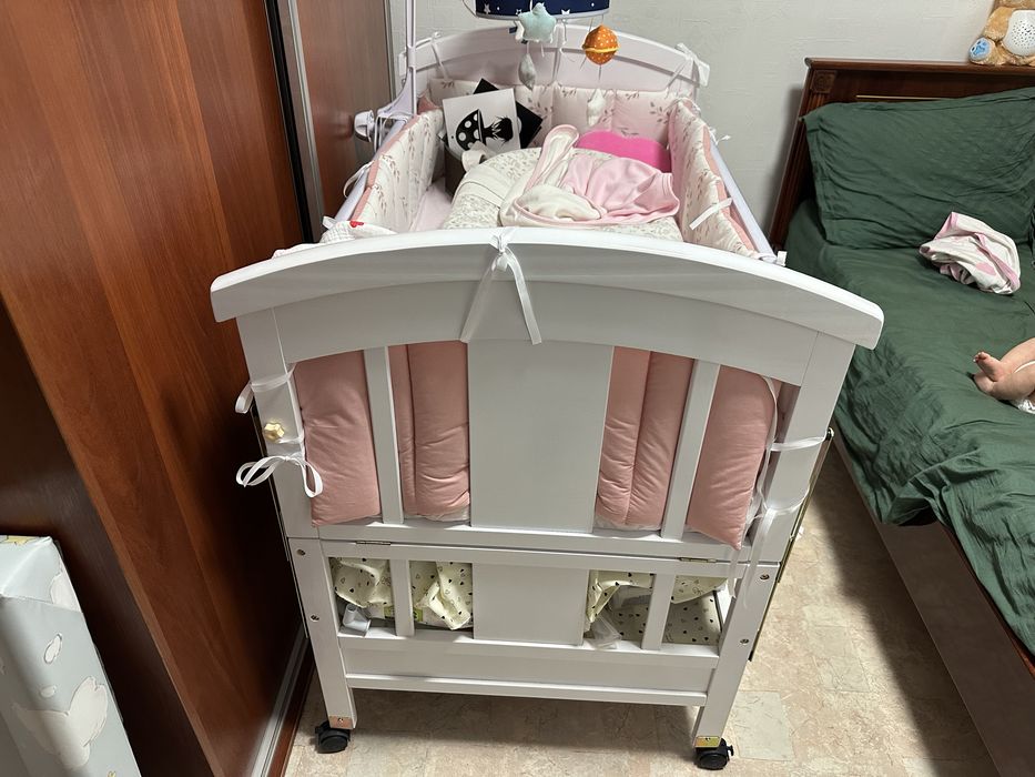 Детская кроватка