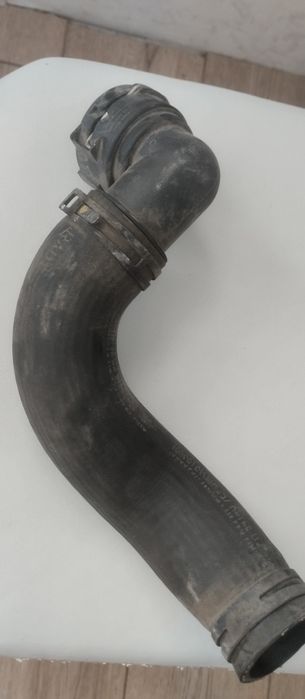 Потрубок радиатора Шевроле Круз