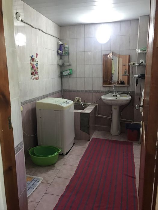 Дом на земле 8 соток Уй Ховли участка квартира.