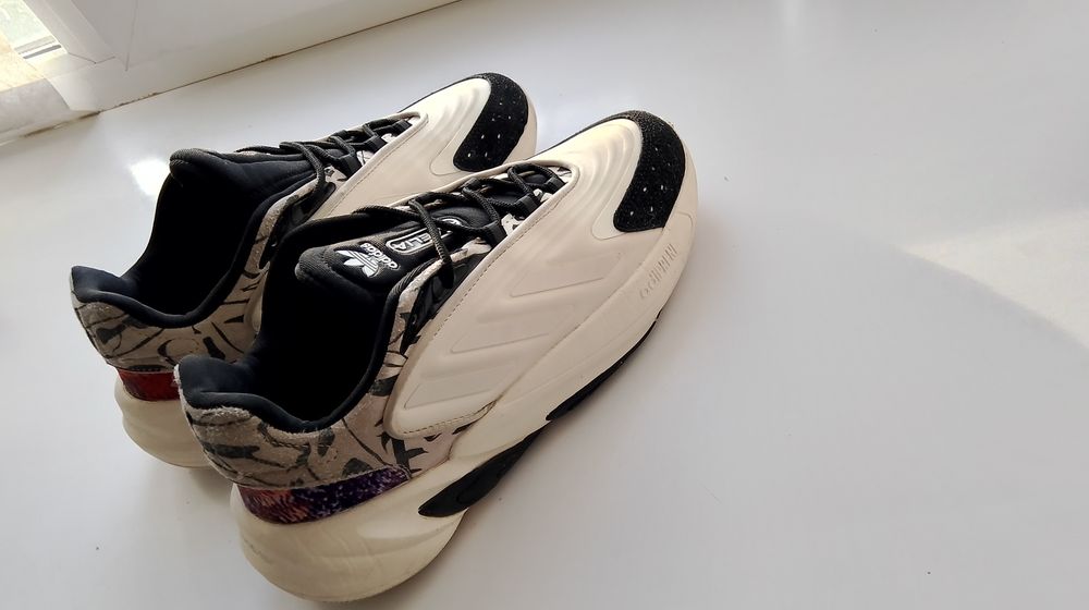 Кроссовки adidas оригинал