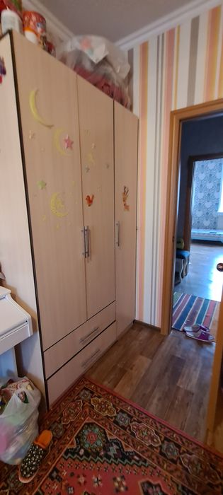 Продам шкаф в детскую или спальню!