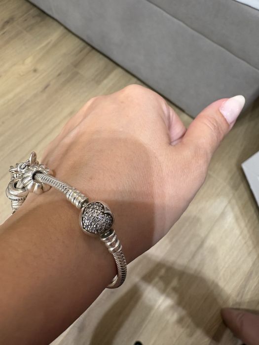 Bratara Pandora charmuri incluse