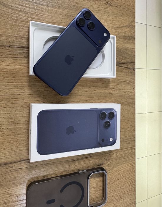 iphone 17 pro синий топ цена