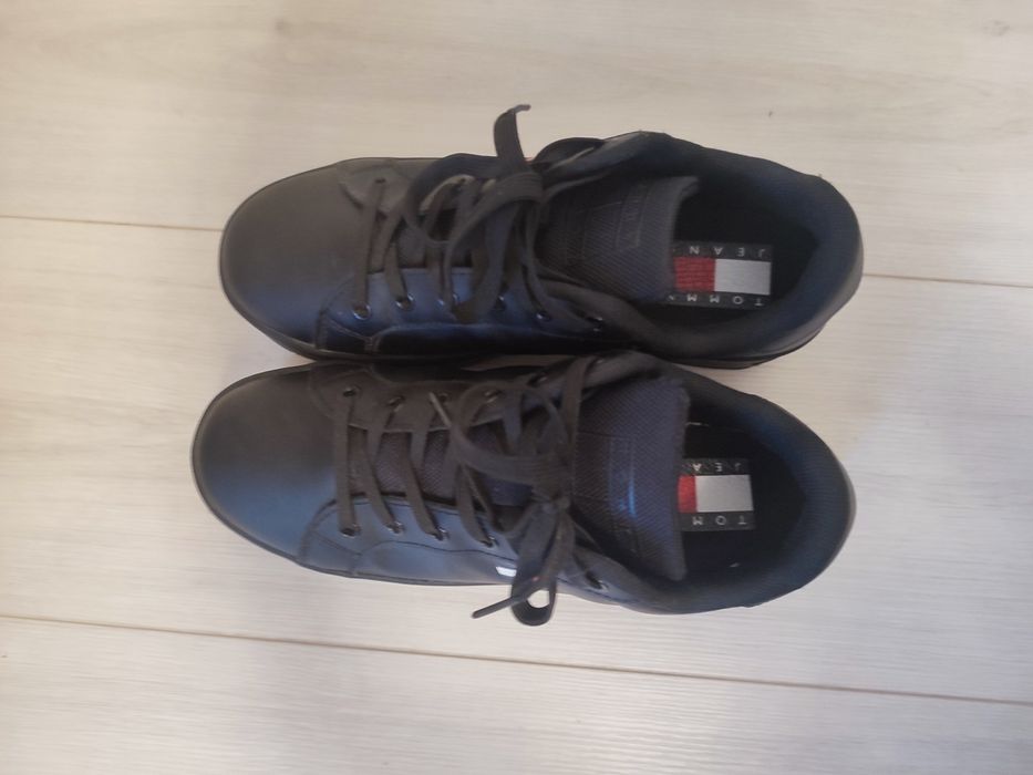 Обувки Tommy Hilfiger 38