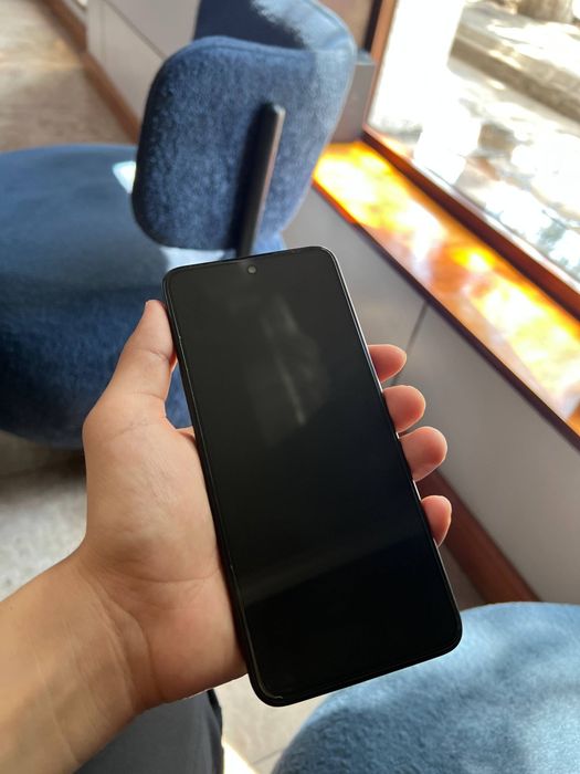 Redmi 12   yaxshi holatda