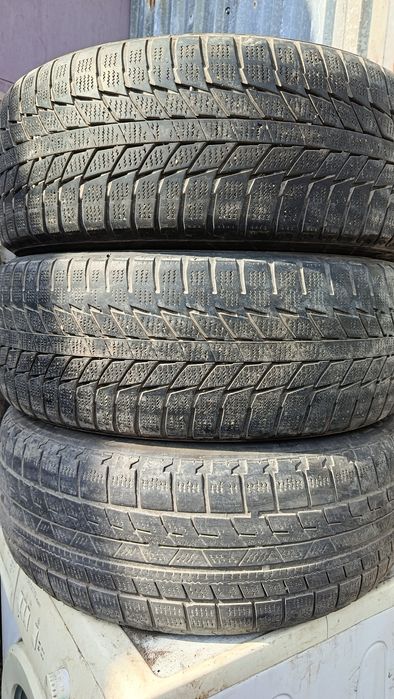 215/55/17 пара и одиночка