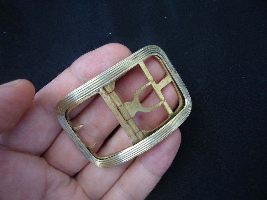 Много стара антикварна френска сребърна катарама с позлата