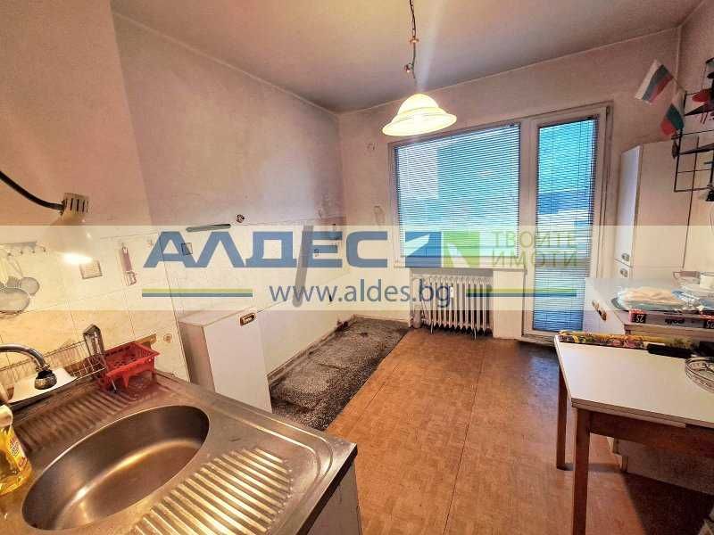 Продава се Двустаен апартамент в София, Оборище - 65 кв.м за 4077 €/кв.м - Снимка #5