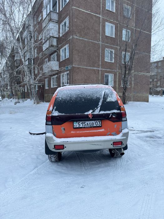 Продам машину Mitsubishi Montero