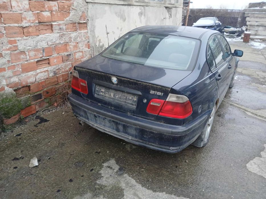 BMW E46 1.6 бензин, 2000 г. – за части.