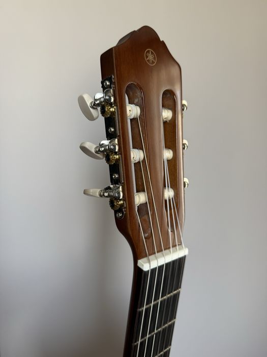 Гитара Yamaha C40