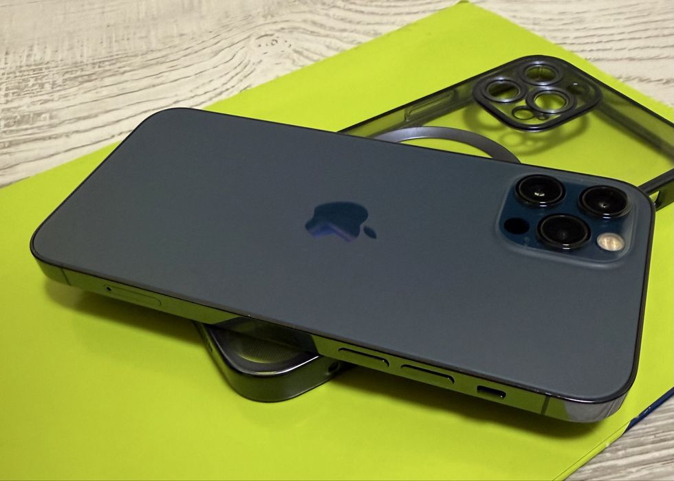 97% БАТЕРИЯ УНИКАТ Iphone 12 Pro 256GB Blue ПОДАРЪЦИ