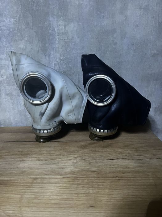 противогазы,подсумки,филтры и тд