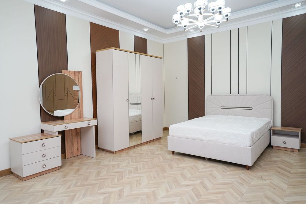 Продам спальный гарнитур